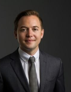 Prof. Dr. Patrick Planing