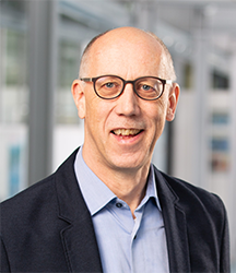 Prof. Dr. Martin Engstler